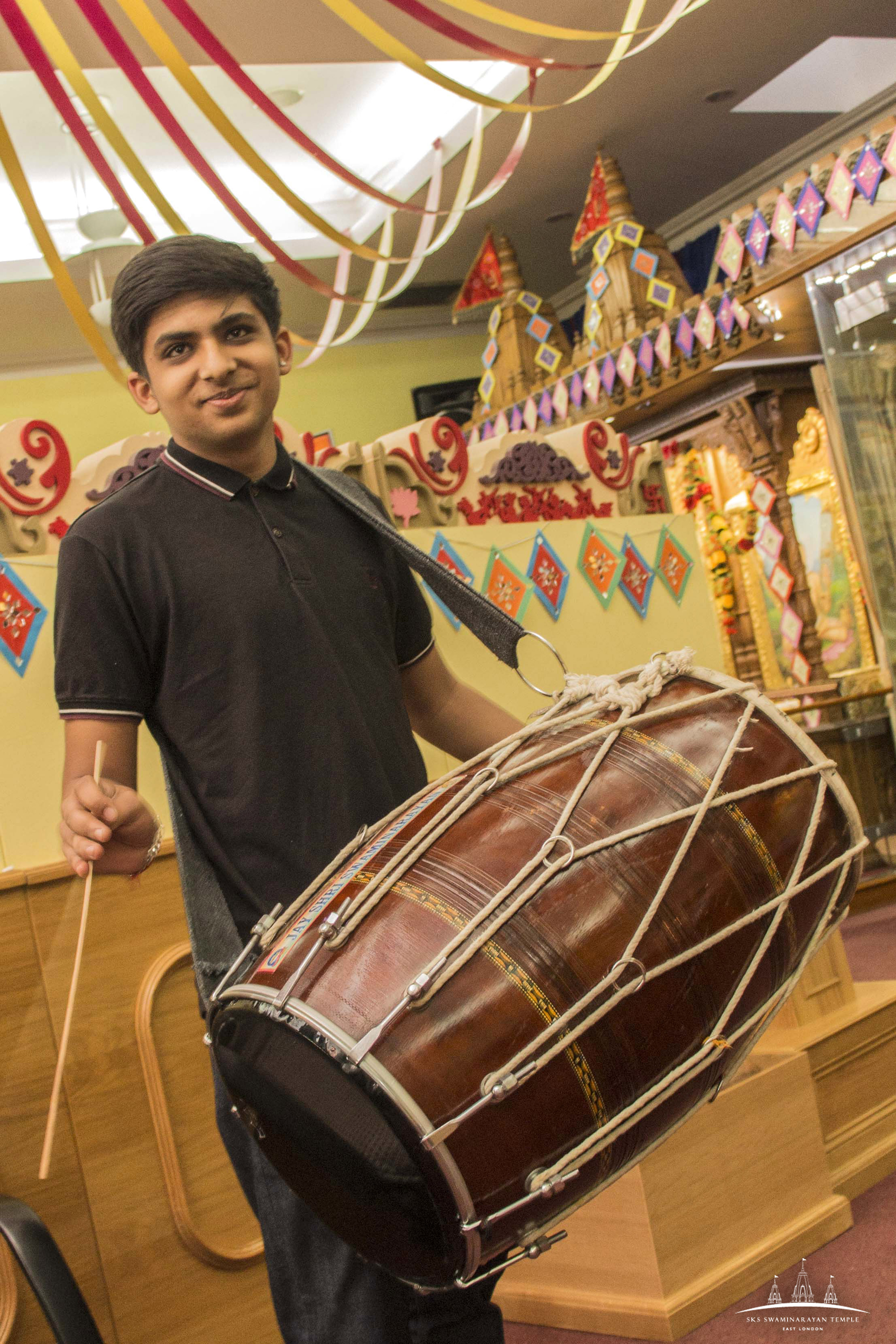 ©1987-2017 SKS Swaminarayan Temple East London